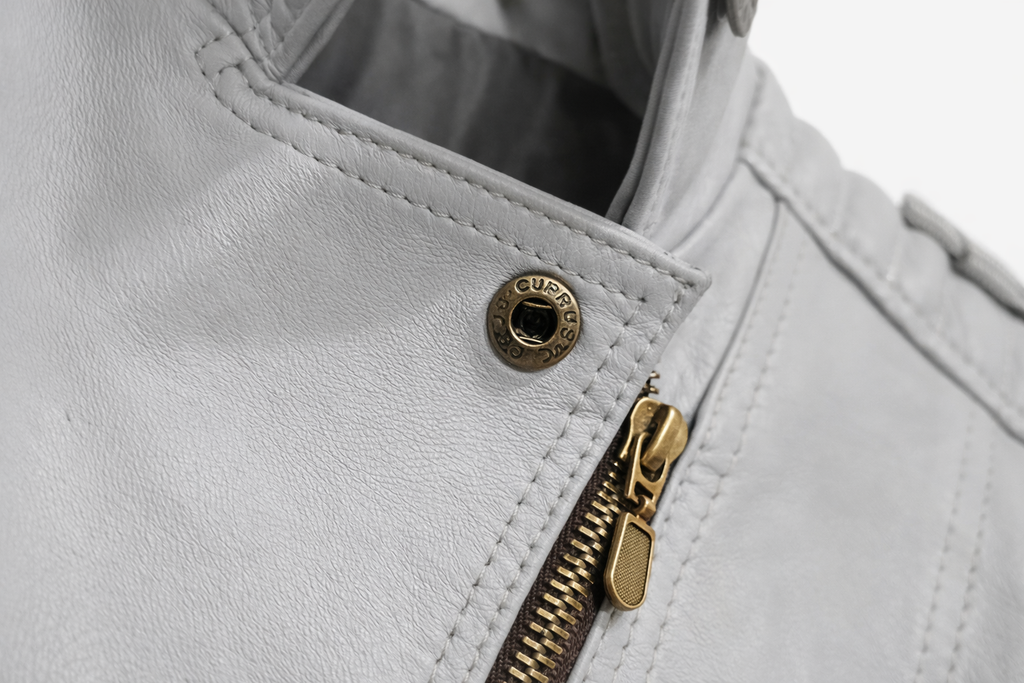 Chamarra de mujer de piel